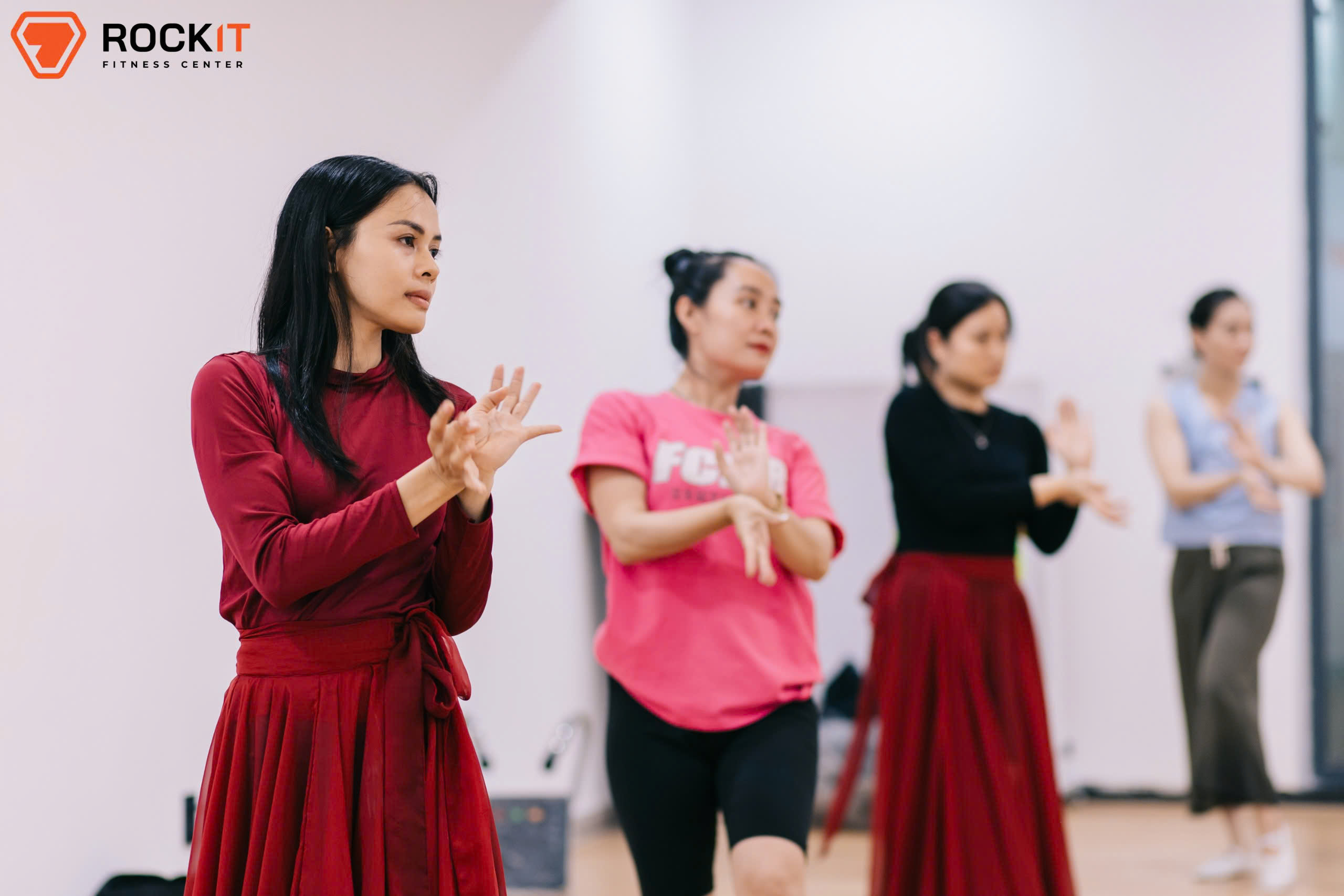 mua-co-trang-nghe-thuat-giao-thoa-giua-suc-khoe-va-net-dep-co-dien