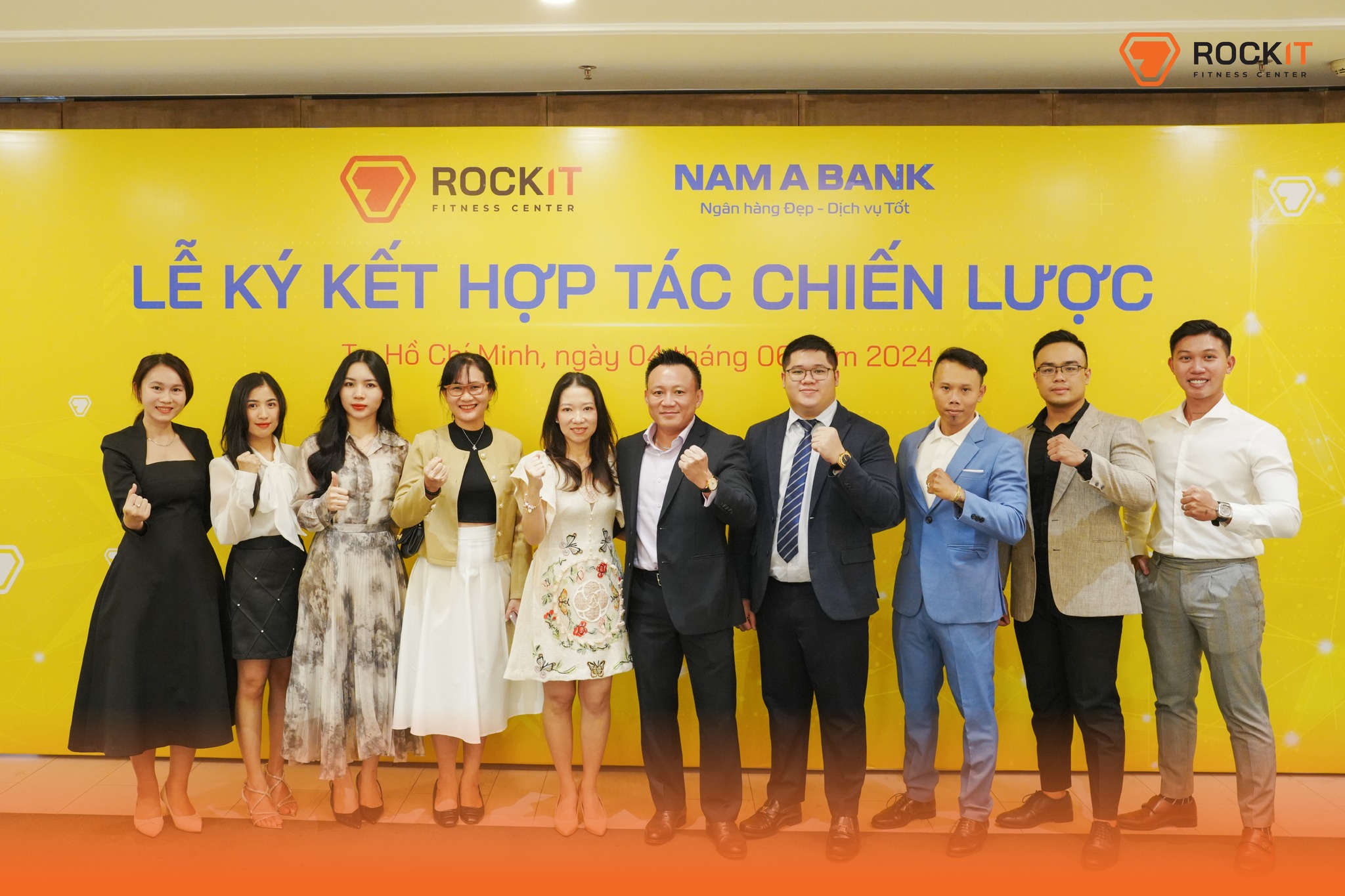 hop-tac-chien-luoc-giua-rock-it-va-ngan-hang-nam-a