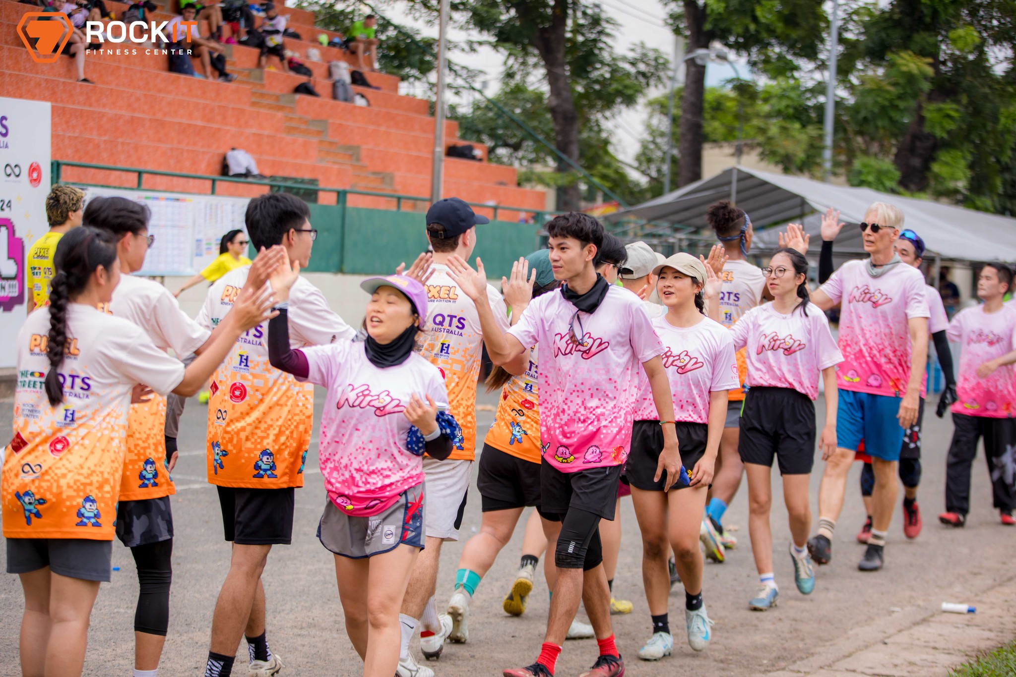 rock-it-dong-hanh-cung-vietnam-hat