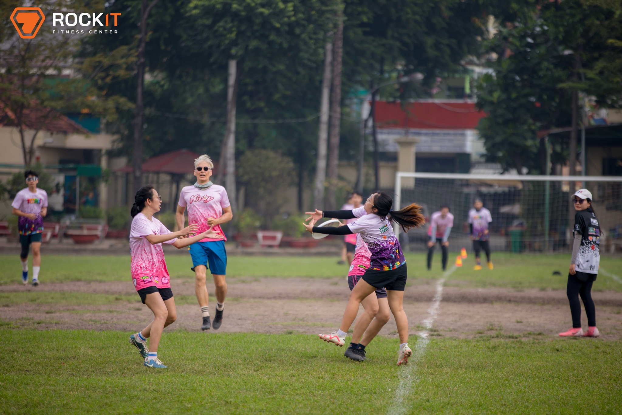 rock-it-dong-hanh-cung-vietnam-hat