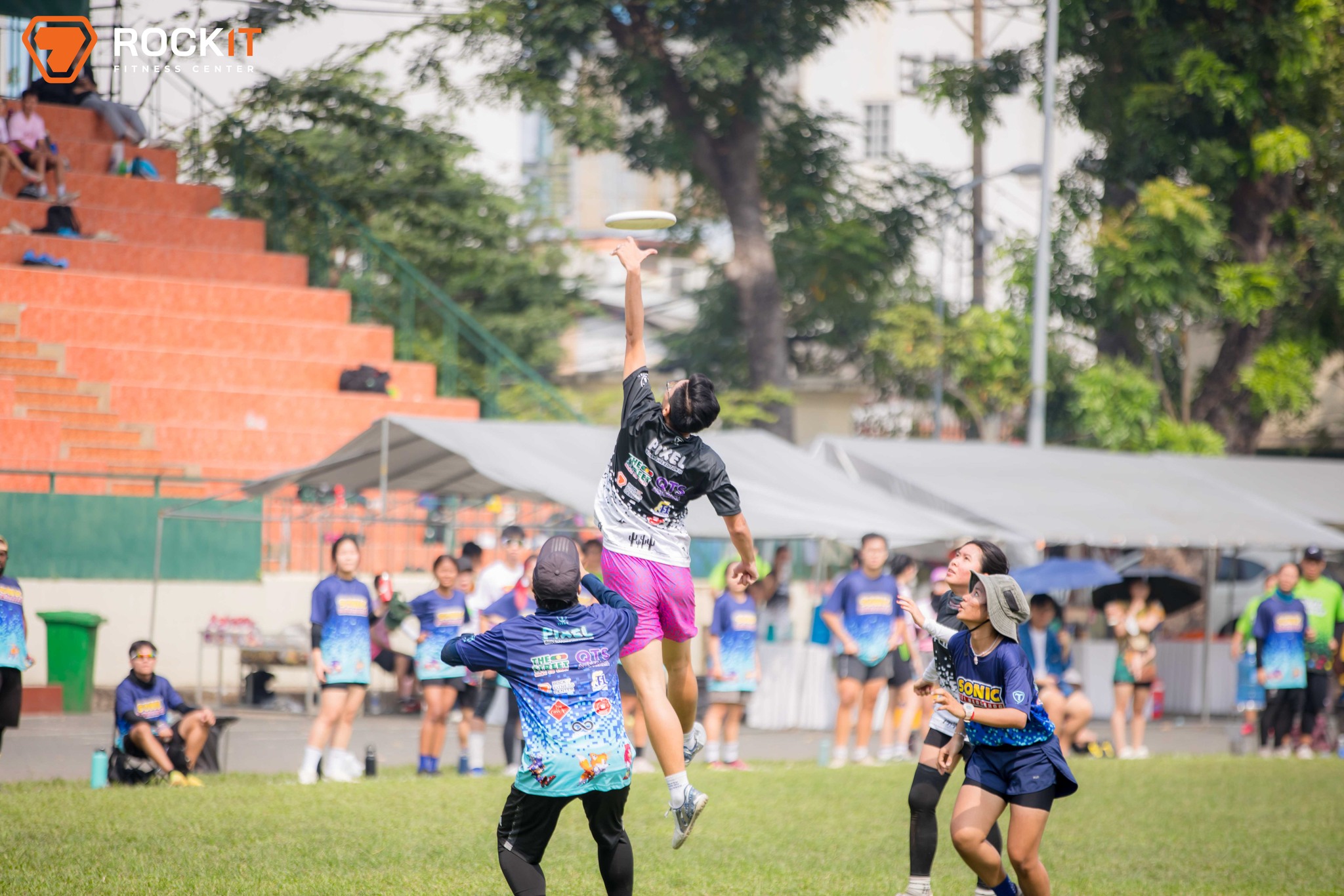 rock-it-dong-hanh-cung-vietnam-hat