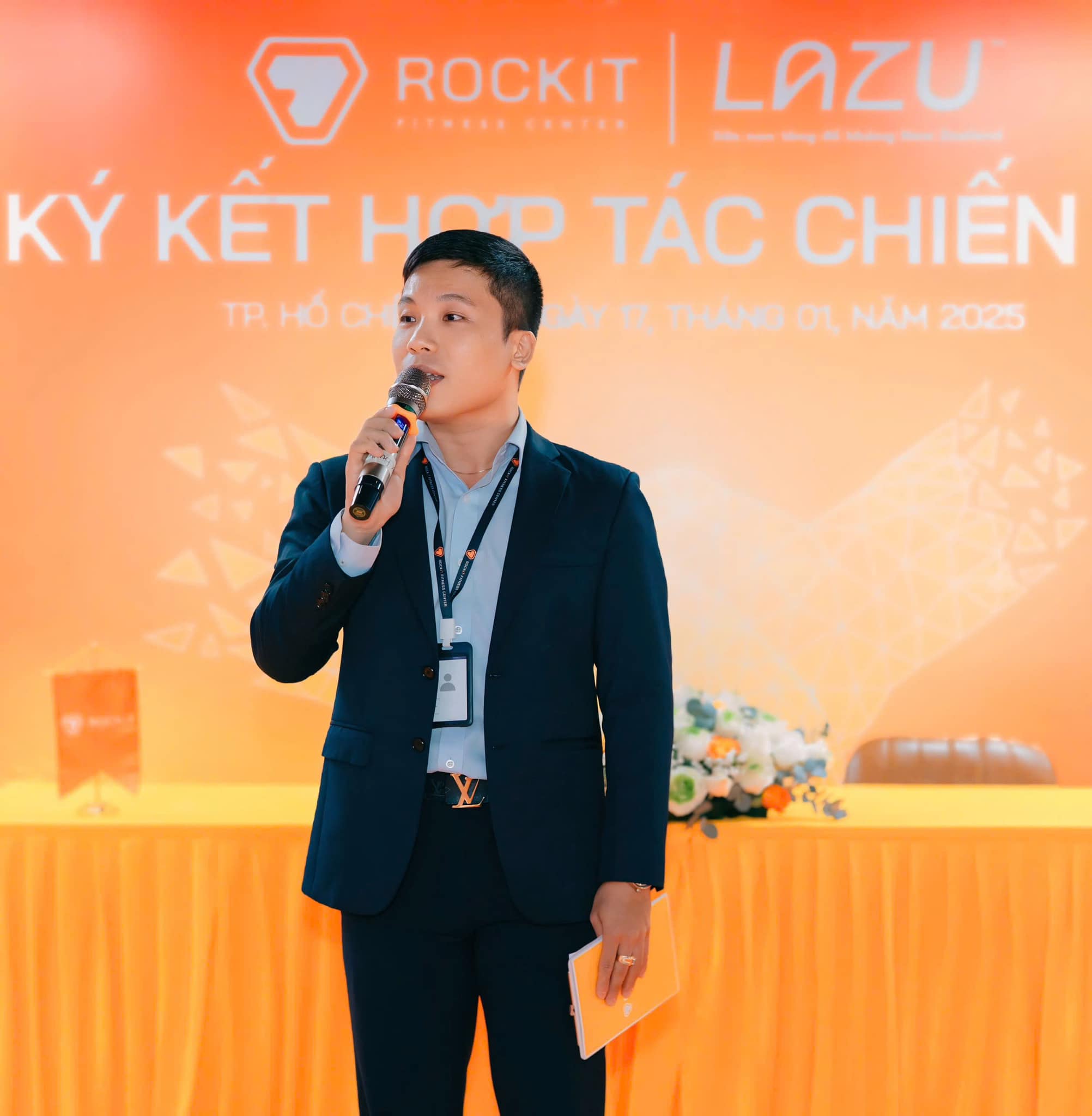 - Ông Phạm Văn Thịnh - Giám đốc Công ty TNHH Dinh Dưỡng Bạch Dương